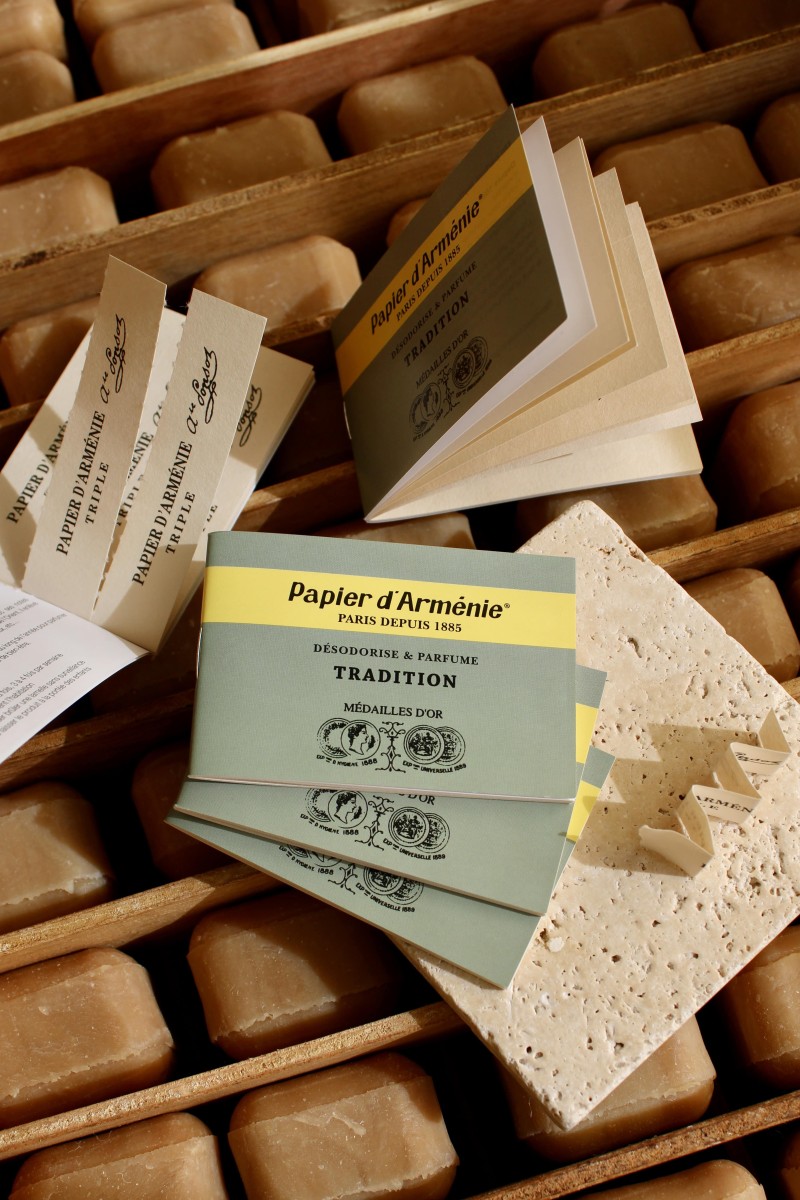 Le Kit - Papier d'Arménie (Brûleur, Carnet et Allumettes)